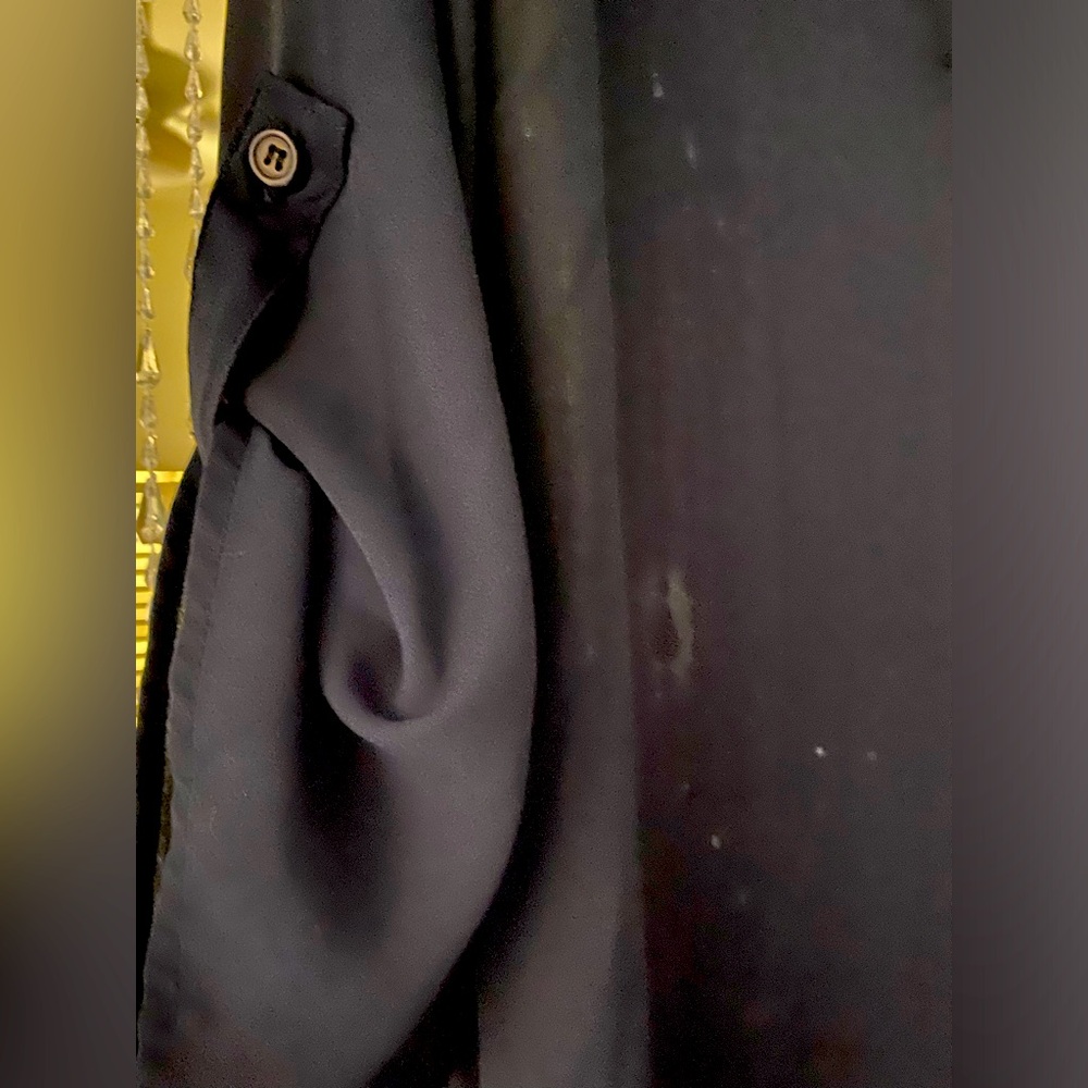 A VITTADINI NAVY ROLL TAB BLOUSE - Picture 3 of 5